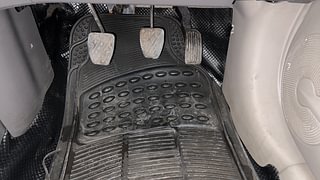 Used 2014 Nissan Micra [2013-2020] XL (O) Diesel Diesel Manual interior PEDALS VIEW