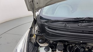 Used 2018 Hyundai Eon [2011-2018] Era + Petrol Manual engine ENGINE RIGHT SIDE HINGE & APRON VIEW