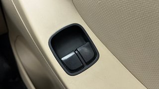 Used 2018 Hyundai Eon [2011-2018] Era + Petrol Manual top_features Power windows