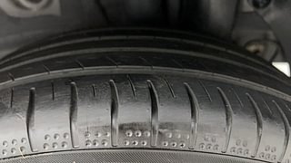 Used 2015 Hyundai Elite i20 [2014-2018] Magna 1.2 Petrol Manual tyres LEFT REAR TYRE TREAD VIEW