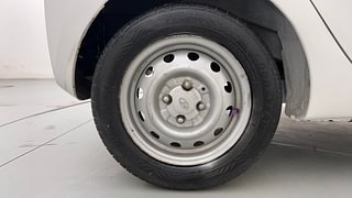 Used 2018 Hyundai Eon [2011-2018] Era + Petrol Manual tyres RIGHT REAR TYRE RIM VIEW