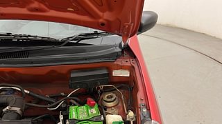 Used 2019 Maruti Suzuki Alto 800 [2016-2019] Vxi Petrol Manual engine ENGINE LEFT SIDE HINGE & APRON VIEW