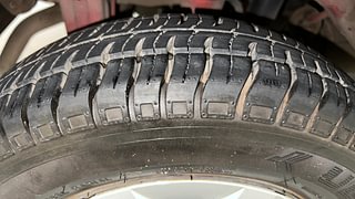 Used 2019 Maruti Suzuki Alto 800 [2016-2019] Vxi Petrol Manual tyres RIGHT REAR TYRE TREAD VIEW