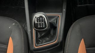Used 2016 Hyundai i20 Active [2015-2020] 1.4 SX Diesel Manual interior GEAR  KNOB VIEW