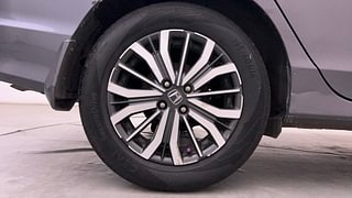 Used 2017 Honda City [2017-2020] VX CVT Petrol Automatic tyres RIGHT REAR TYRE RIM VIEW