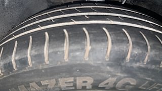 Used 2017 Tata Tiago [2016-2020] Revotron XZA AMT Petrol Automatic tyres RIGHT FRONT TYRE TREAD VIEW