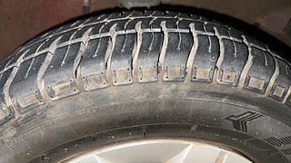 Used 2019 Maruti Suzuki Alto 800 [2016-2019] Vxi Petrol Manual tyres RIGHT FRONT TYRE TREAD VIEW