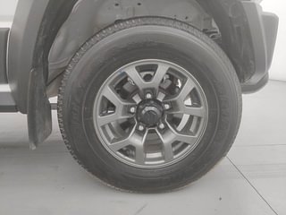 Used 2023 Maruti Suzuki Jimny Alpha 1.5l Petrol MT Petrol Manual tyres RIGHT FRONT TYRE RIM VIEW