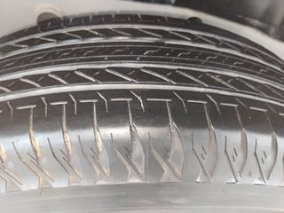 Used 2023 Maruti Suzuki Jimny Alpha 1.5l Petrol MT Petrol Manual tyres RIGHT REAR TYRE TREAD VIEW