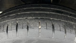 Used 2016 Maruti Suzuki Baleno [2015-2019] Alpha Petrol Petrol Manual tyres LEFT FRONT TYRE TREAD VIEW