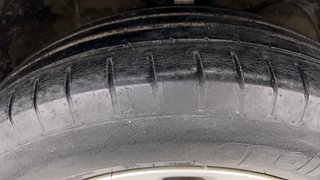 Used 2018 Maruti Suzuki Swift [2017-2021] ZXi AMT Petrol Automatic tyres RIGHT FRONT TYRE TREAD VIEW