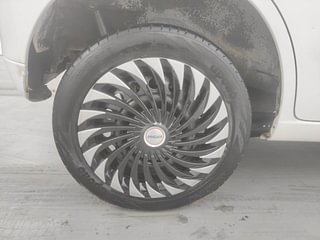 Used 2018 Maruti Suzuki Wagon R 1.0 [2010-2019] VXi Petrol Manual tyres RIGHT REAR TYRE RIM VIEW