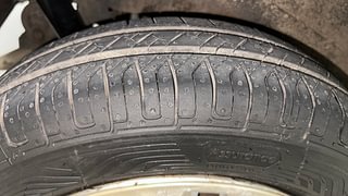 Used 2014 Maruti Suzuki Wagon R 1.0 [2010-2019] LXi Petrol Manual tyres RIGHT REAR TYRE TREAD VIEW