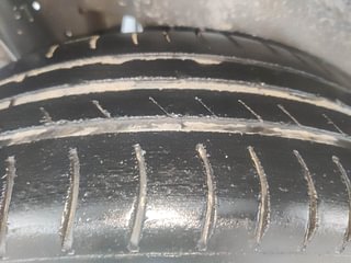 Used 2018 Maruti Suzuki Wagon R 1.0 [2010-2019] VXi Petrol Manual tyres RIGHT REAR TYRE TREAD VIEW