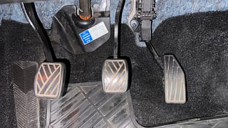 Used 2017 Maruti Suzuki Baleno [2015-2019] Alpha Petrol Petrol Manual interior PEDALS VIEW