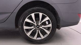 Used 2016 Hyundai Fluidic Verna 4S [2015-2017] 1.6 CRDi SX (O) AT Diesel Automatic tyres LEFT REAR TYRE RIM VIEW