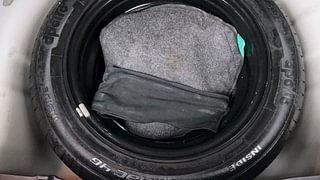 Used 2016 Hyundai Elite i20 [2014-2018] Asta 1.2 (O) Petrol Manual tyres SPARE TYRE VIEW