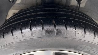 Used 2016 Hyundai Elite i20 [2014-2018] Asta 1.2 (O) Petrol Manual tyres RIGHT REAR TYRE TREAD VIEW