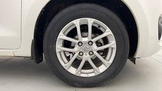 Used 2018 Maruti Suzuki Swift [2017-2021] ZXi AMT Petrol Automatic tyres RIGHT FRONT TYRE RIM VIEW