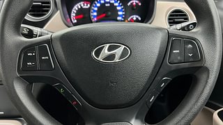 Used 2014 Hyundai Xcent [2014-2017] S Petrol Petrol Manual top_features Steering mounted controls