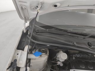 Used 2018 Maruti Suzuki Wagon R 1.0 [2010-2019] VXi Petrol Manual engine ENGINE RIGHT SIDE HINGE & APRON VIEW