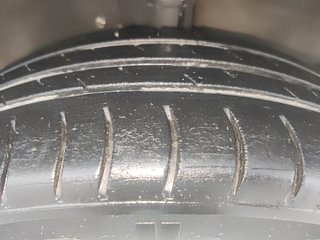 Used 2018 Maruti Suzuki Wagon R 1.0 [2010-2019] VXi Petrol Manual tyres RIGHT FRONT TYRE TREAD VIEW