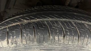 Used 2012 Maruti Suzuki Swift [2011-2017] LXi Petrol Manual tyres LEFT FRONT TYRE TREAD VIEW