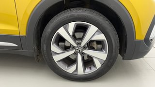 Used 2022 Volkswagen Taigun Topline 1.0 TSI AT Petrol Automatic tyres RIGHT FRONT TYRE RIM VIEW