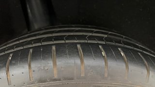 Used 2019 Maruti Suzuki Baleno [2019-2022] Zeta Petrol Petrol Manual tyres RIGHT REAR TYRE TREAD VIEW