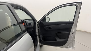 Used 2017 Renault Kwid [2015-2019] 1.0 RXT AMT Petrol Automatic interior RIGHT FRONT DOOR OPEN VIEW