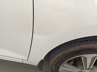 Used 2019 Hyundai Verna [2017-2020] 1.6 VTVT SX Petrol Manual dents MINOR DENT