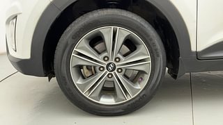 Used 2017 Hyundai Creta [2015-2018] 1.6 SX Plus Auto Petrol Petrol Automatic tyres LEFT FRONT TYRE RIM VIEW