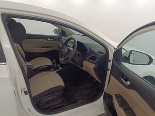 Used 2019 Hyundai Verna [2017-2020] 1.6 VTVT SX Petrol Manual interior RIGHT SIDE FRONT DOOR CABIN VIEW