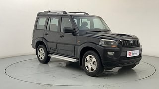 Used 2017 Mahindra Scorpio [2014-2017] S4 Plus Diesel Manual exterior RIGHT FRONT CORNER VIEW