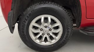 Used 2016 Mahindra TUV300 [2015-2020] T8 mHAWK100 Diesel Manual tyres RIGHT REAR TYRE RIM VIEW