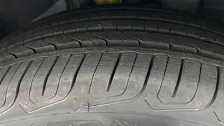 Used 2019 Ford EcoSport [2017-2021] Titanium 1.5L Ti-VCT Petrol Manual tyres RIGHT FRONT TYRE TREAD VIEW