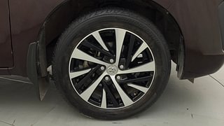 Used 2021 Toyota Innova Crysta 2.7 ZX AT 7 STR Petrol Automatic tyres RIGHT FRONT TYRE RIM VIEW