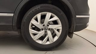 Used 2022 Volkswagen Tiguan Elegance 2.0 TSI DSG Petrol Automatic tyres LEFT REAR TYRE RIM VIEW