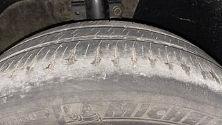 Used 2017 volkswagen Vento 1.5L Comfortline Diesel AT Diesel Automatic tyres RIGHT FRONT TYRE TREAD VIEW