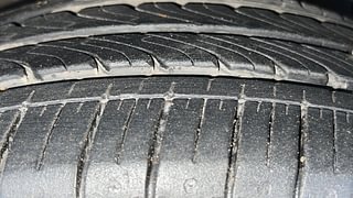 Used 2023 Maruti Suzuki Ciaz Zeta Petrol Petrol Manual tyres RIGHT FRONT TYRE TREAD VIEW