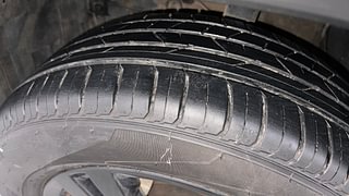 Used 2018 Maruti Suzuki Vitara Brezza [2016-2020] ZDi Plus Diesel Manual tyres LEFT FRONT TYRE TREAD VIEW