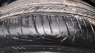 Used 2014 Honda Amaze [2013-2016] 1.2 S i-VTEC Petrol Manual tyres LEFT REAR TYRE TREAD VIEW