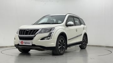 2020 Mahindra XUV500 W11