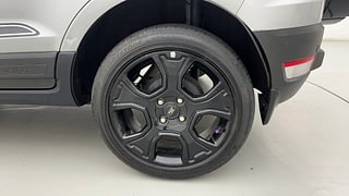 Used 2019 Ford EcoSport [2017-2021] Titanium 1.5L Ti-VCT Petrol Manual tyres LEFT REAR TYRE RIM VIEW