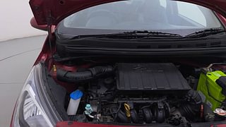 Used 2018 Hyundai Xcent [2017-2019] S AT Petrol Petrol Automatic engine ENGINE RIGHT SIDE HINGE & APRON VIEW