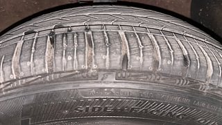 Used 2018 Hyundai Xcent [2017-2019] S AT Petrol Petrol Automatic tyres RIGHT FRONT TYRE TREAD VIEW