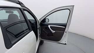 Used 2018 Renault Duster [2015-2020] RXS PetroL Petrol Manual interior RIGHT FRONT DOOR OPEN VIEW