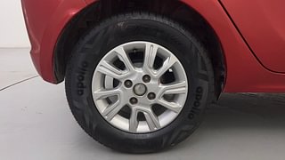 Used 2018 Tata Tiago [2016-2020] Revotron XZA AMT Petrol Automatic tyres RIGHT REAR TYRE RIM VIEW