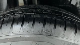 Used 2022 maruti-suzuki Dzire VXI Petrol Manual tyres RIGHT FRONT TYRE TREAD VIEW