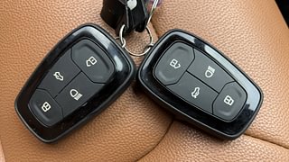 Used 2020 Tata Harrier XZ Diesel Manual extra CAR KEY VIEW